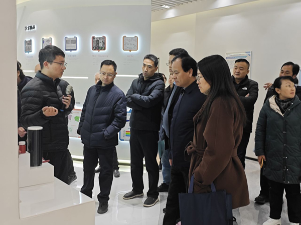 郑州市委党校2024年秋季学期正科级干部进修班莅临我司参观